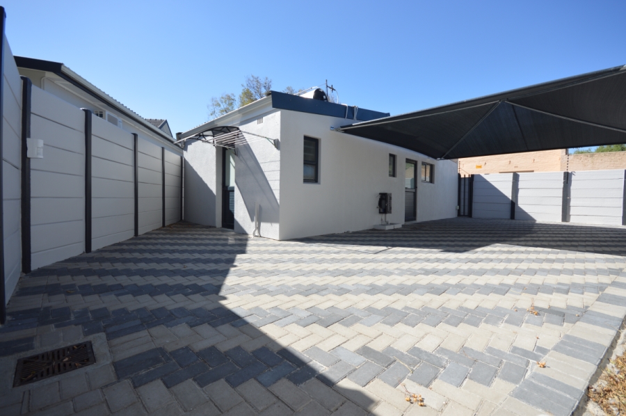 To Let 2 Bedroom Property for Rent in Klipdam Western Cape